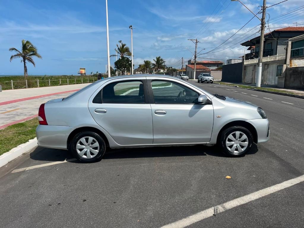 Toyota Etios 1.5 X PLUS SEDAN 16V FLEX 4P AUTOMÁTICO 2019