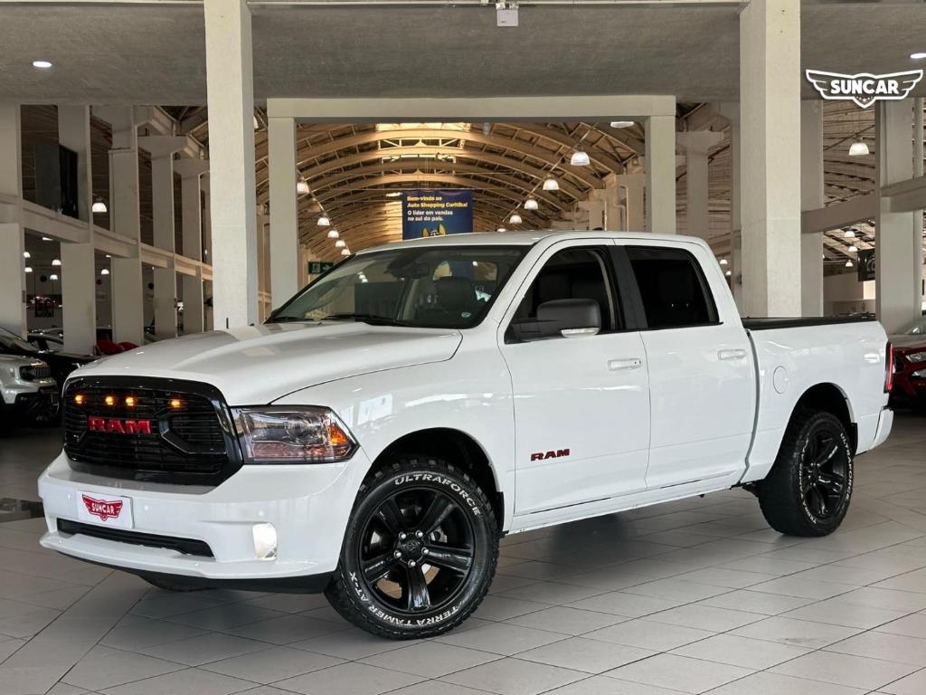 Ram Classic LARAMIE 5.7 CD V8 4X4 AUT. 2023