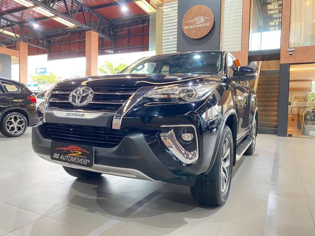 Toyota Hilux Sw4 Hilux SW4 SRX 4x4 2.8 TDI 16V Dies. Aut. 2020