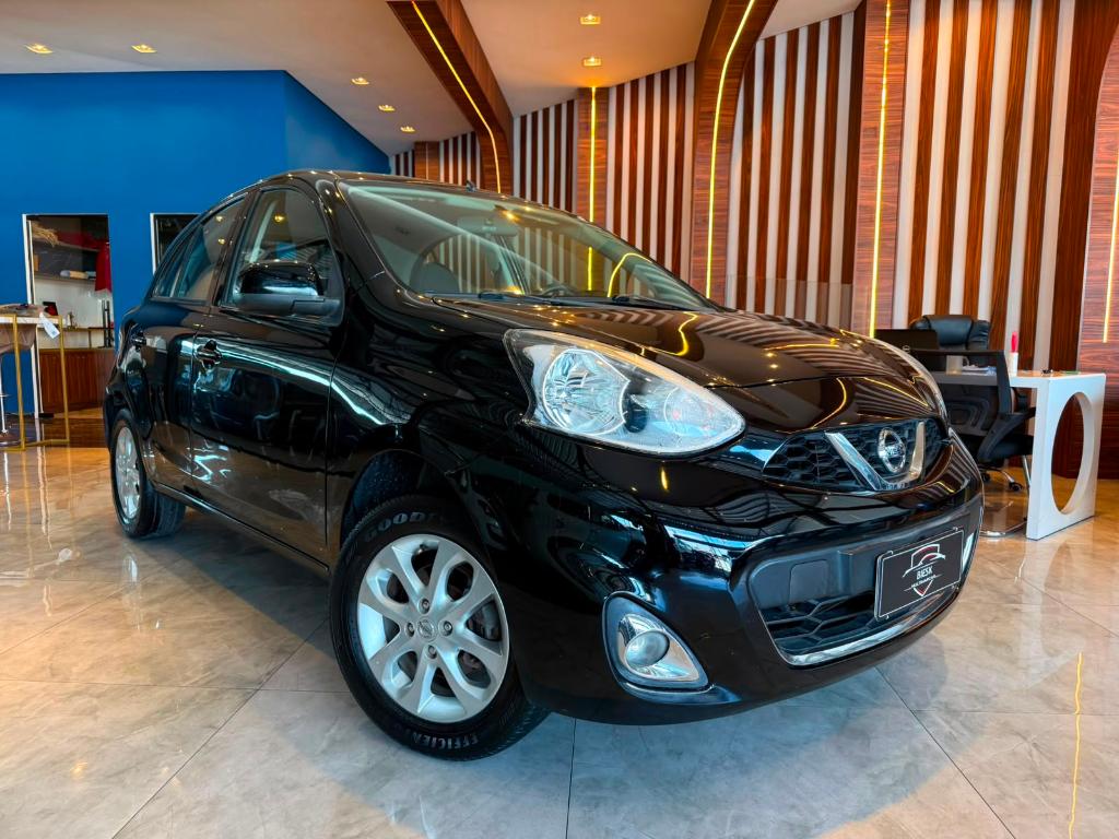 Nissan March 1.0 SV 12V FLEX 4P MANUAL 2015