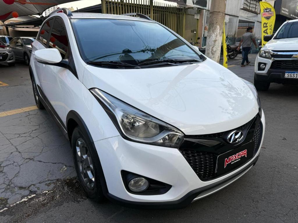 Hyundai Hb20X 1.6 COMFORT STYLE 16V FLEX 4P MANUAL 2015