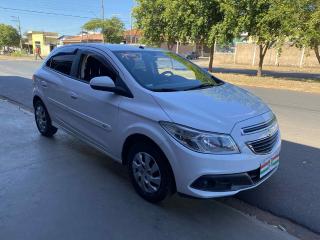 Foto do veículo Chevrolet Onix Hatch Lt 1.0 12v Flex 5p Mec.