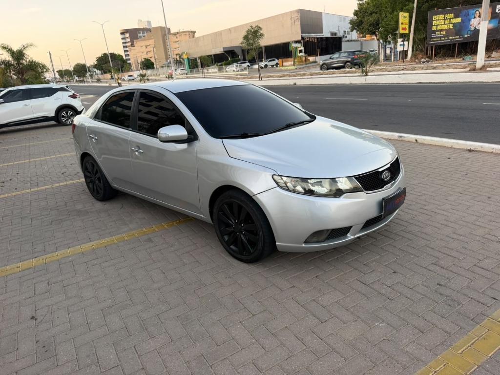 KIA Cerato 1.6 16V AUT. 2011