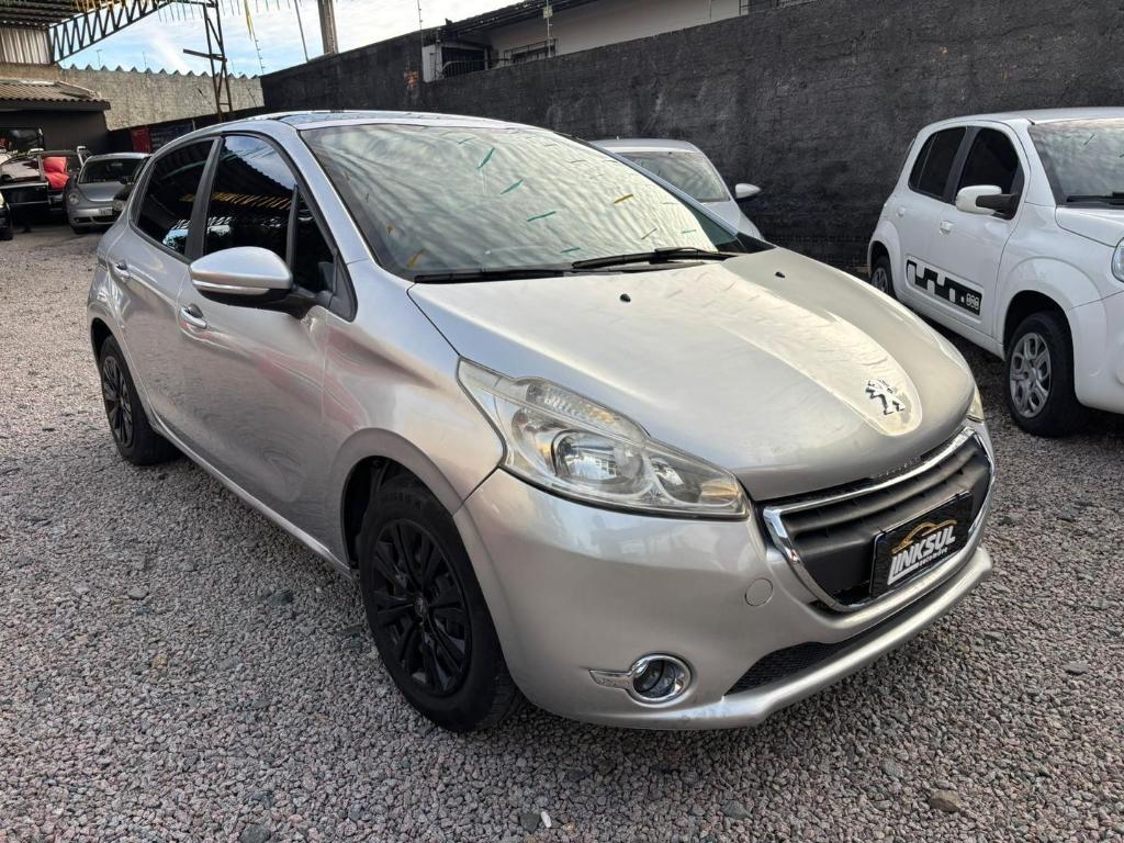 Peugeot 208 2014