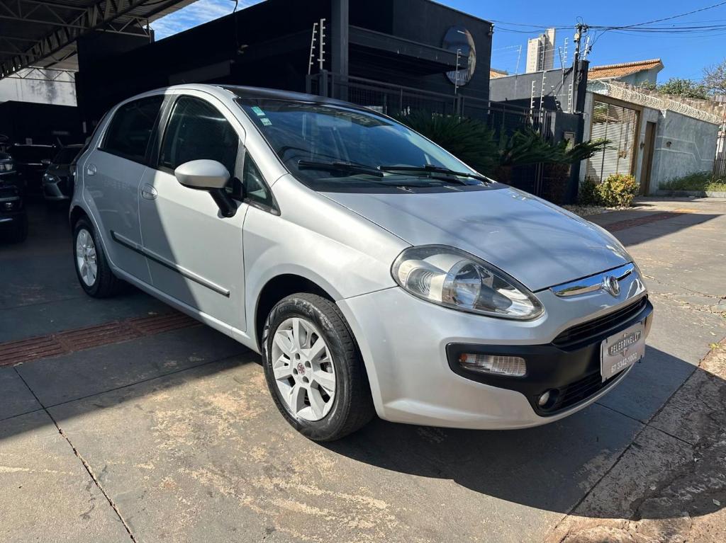 Fiat Punto Punto ATTRACTIVE 1.4 Fire Flex 8V 5p 2013