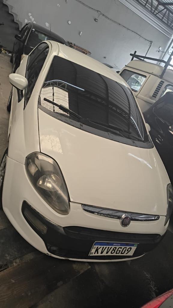 Fiat Punto ATTRACTIVE 1.4 MT FLEX 2014