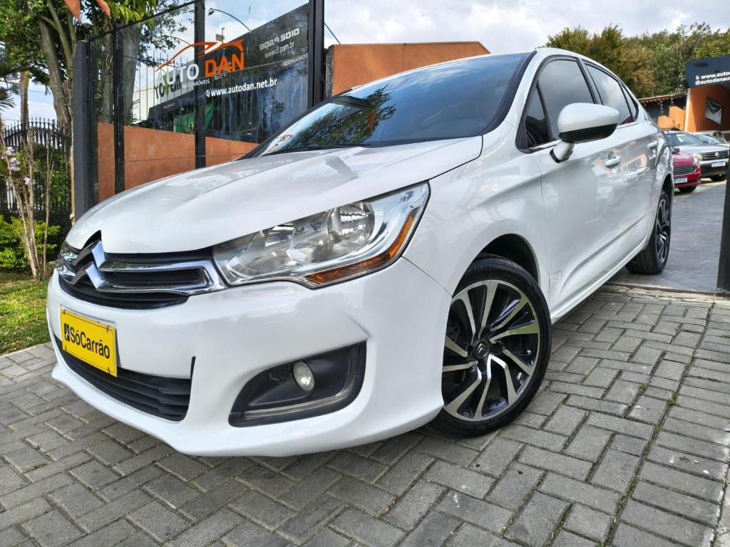 Citroën C4 Lounge C4 LOUNGE Tendance 2.0 Flex 4p Aut. 2015