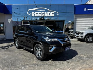 Foto do veículo Toyota Hilux 2.7 Srv 4x2 Cd 16v4p Automático