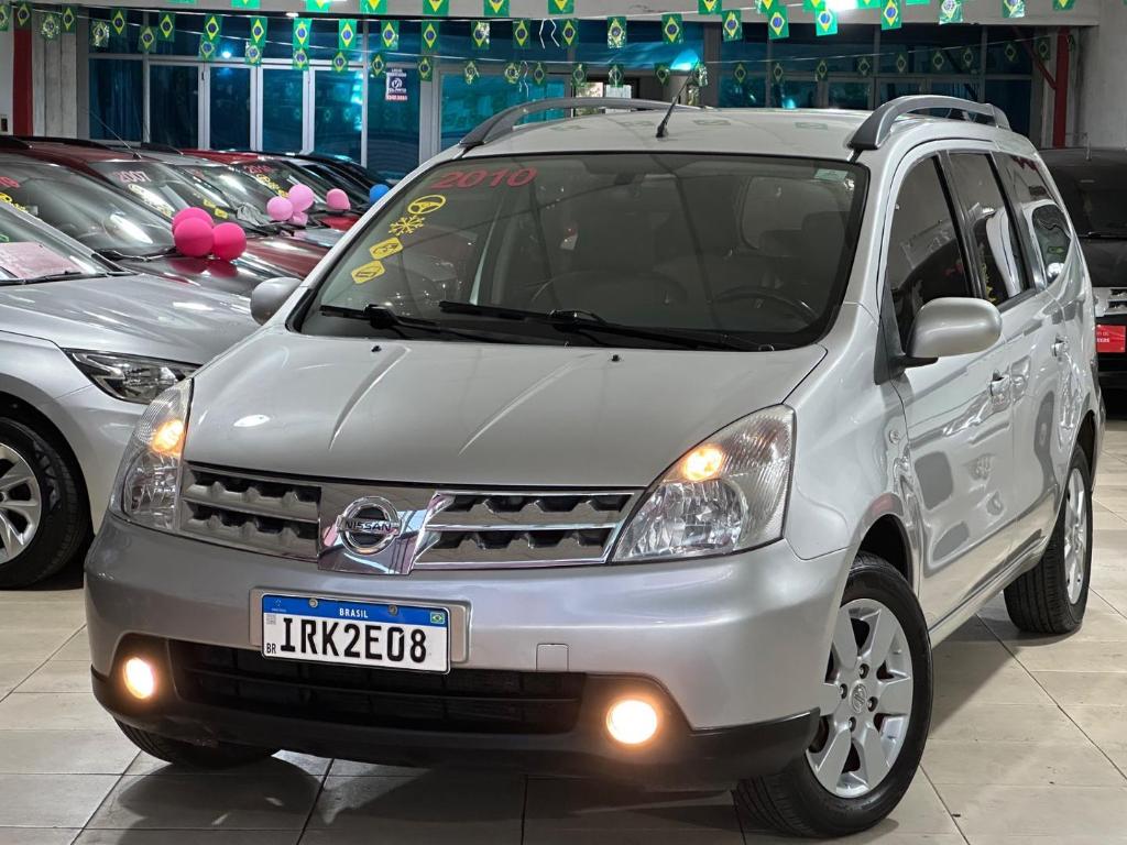 Nissan Grand Livina 1.8 AT FLEX 2010