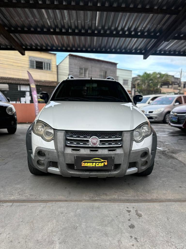 Fiat Strada 2012
