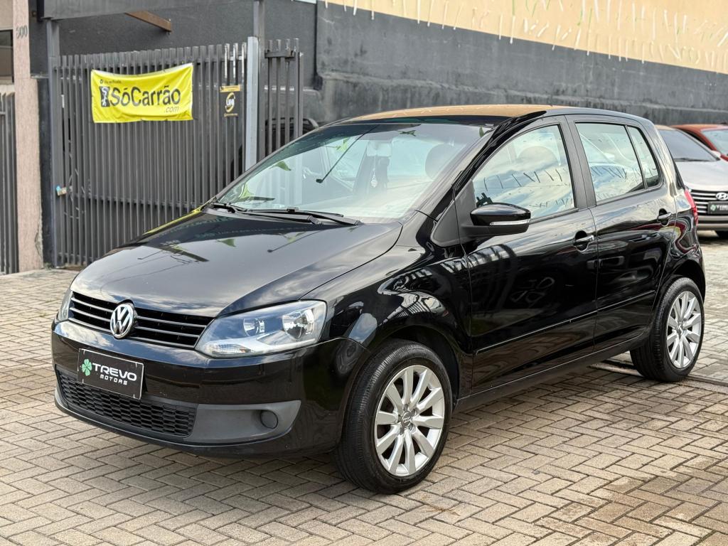 Volkswagen Fox Fox 1.6 Mi Total Flex 8V 5p 2014