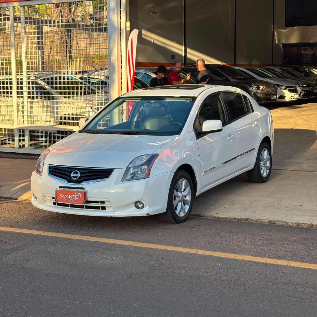 Nissan Sentra 2.0 SV 16V FLEXSTART 4P AUTOMÁTICO 2013