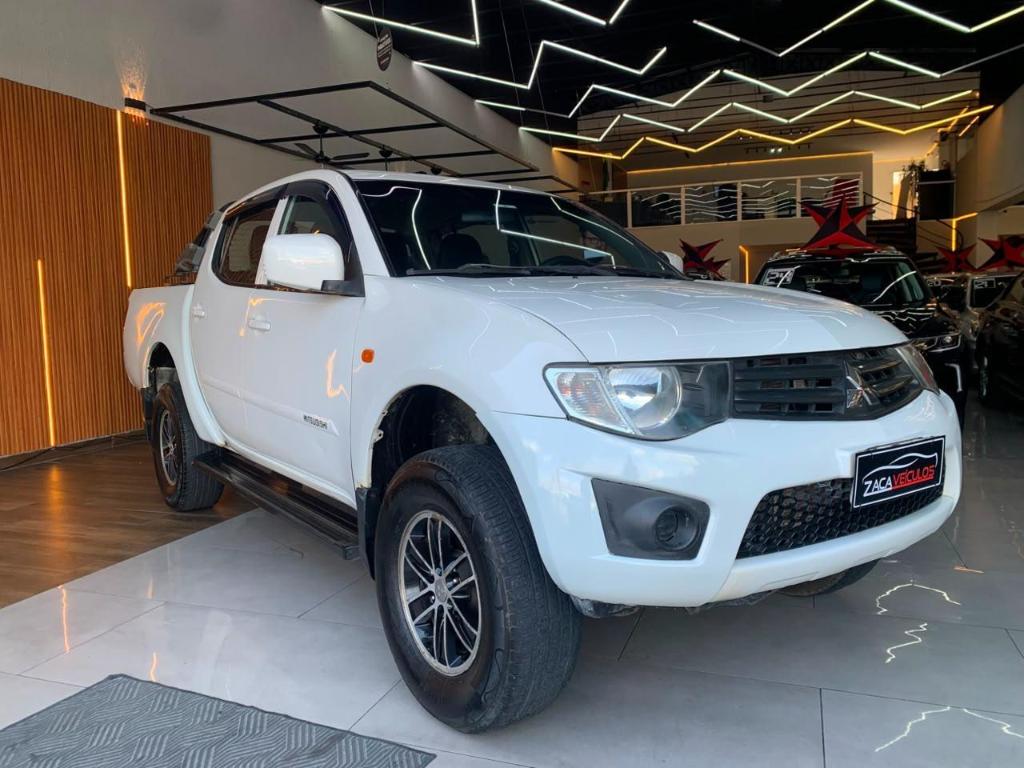 Mitsubishi L200 2015