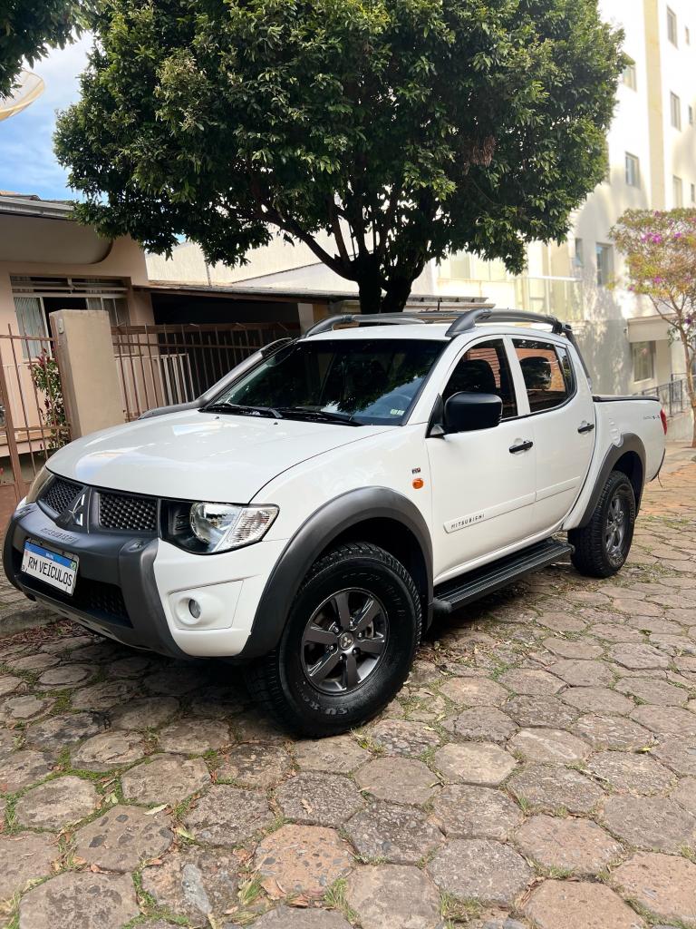Mitsubishi L200 OTHERS 2014