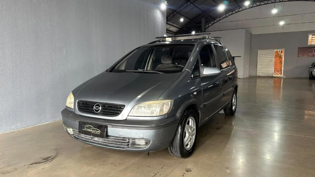 Chevrolet Zafira Zafira 2.0/ CD 2.0 8V MPFI 5p Mec. 2001