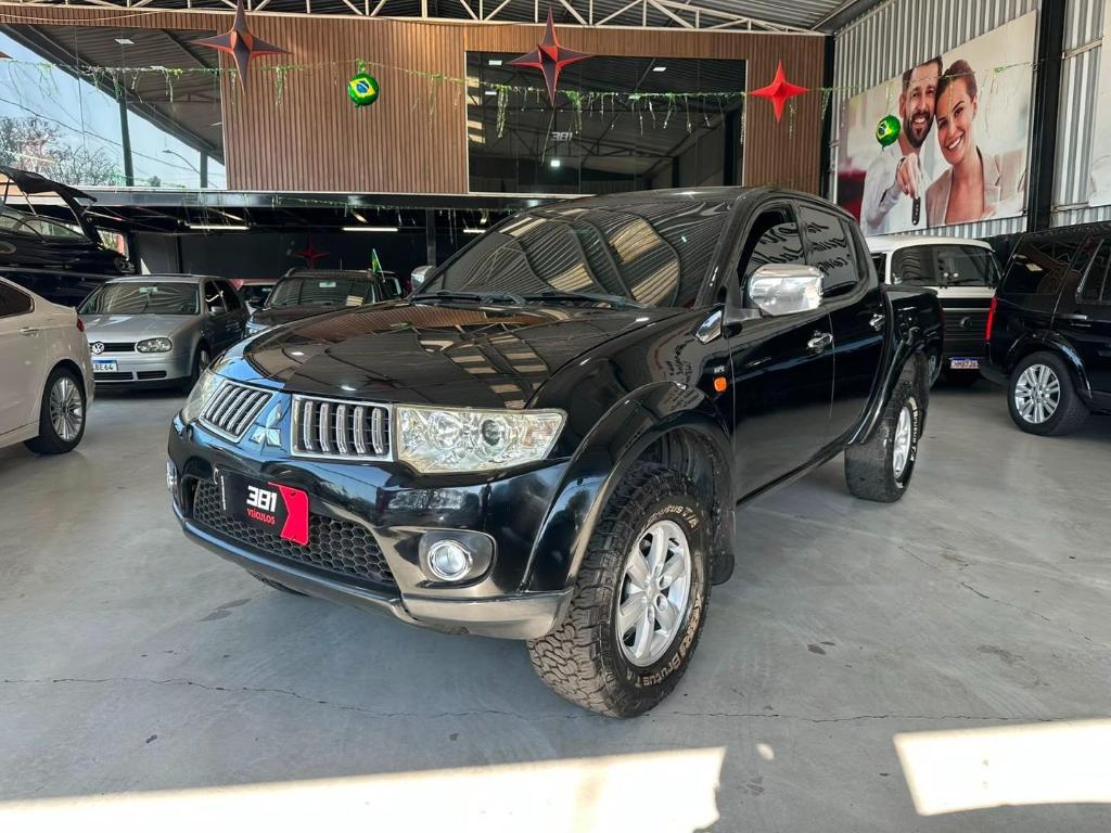 Mitsubishi L200 L200 Triton HPE 3.2 CD TB Int.Diesel Aut 2013
