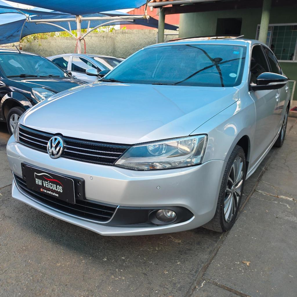 Volkswagen Jetta HIGHLINE 2.0 TSI 16V 4P TIPTRONIC 2013