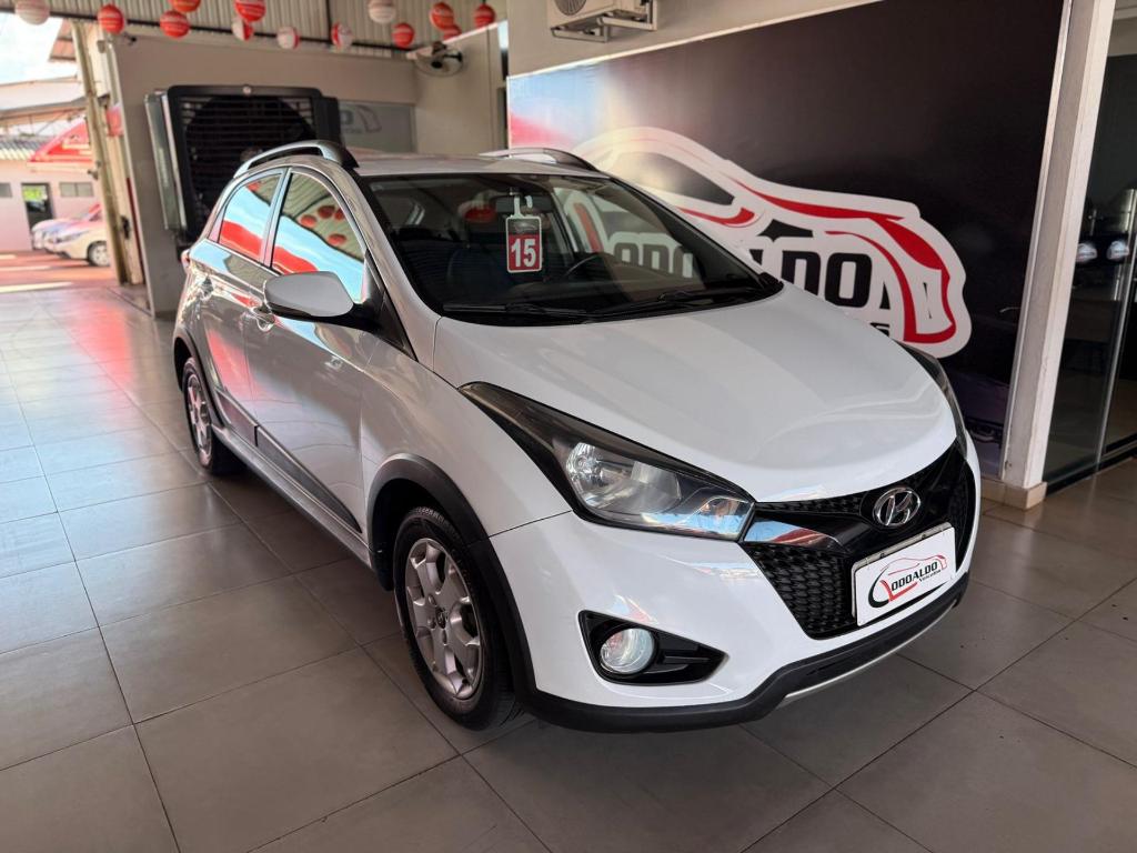Hyundai Hb20X 1.6 COMFORT 16V FLEX 4P MANUAL 2015