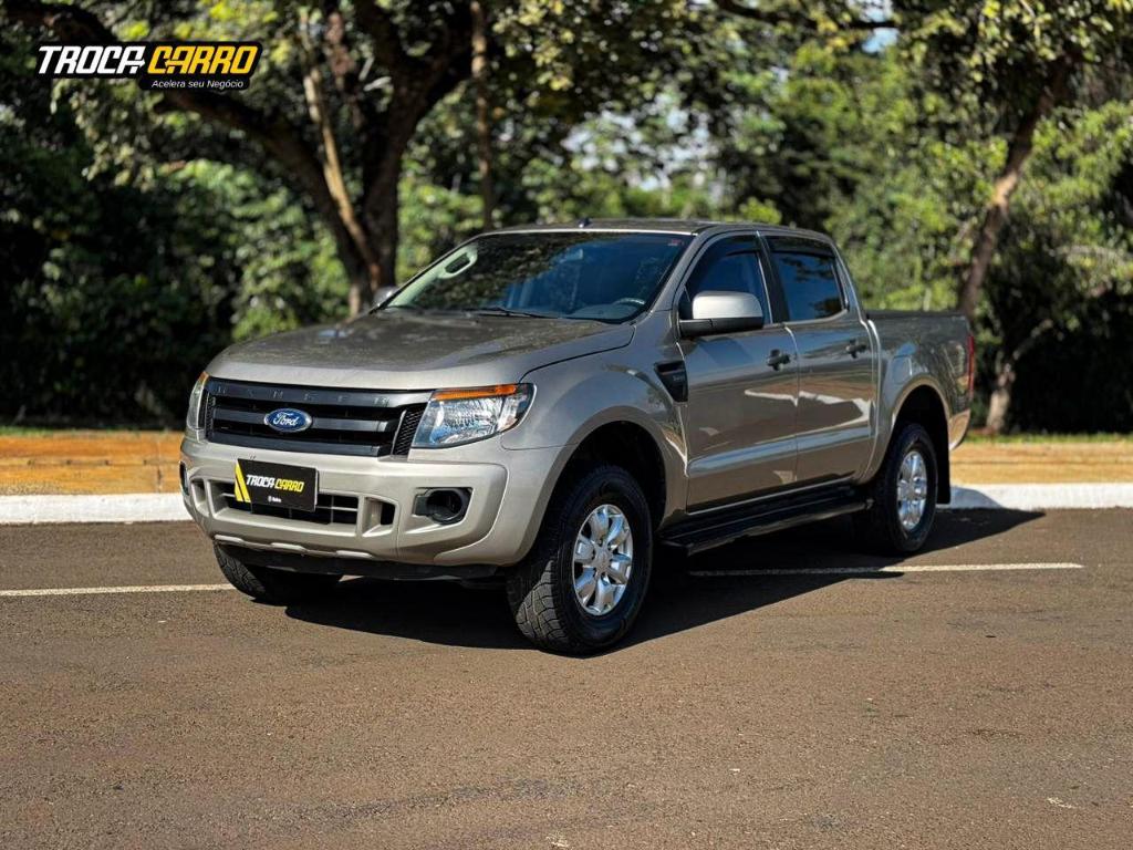 Ford Ranger Ranger XLS 2.5 16V 4x2 CD Flex 2014