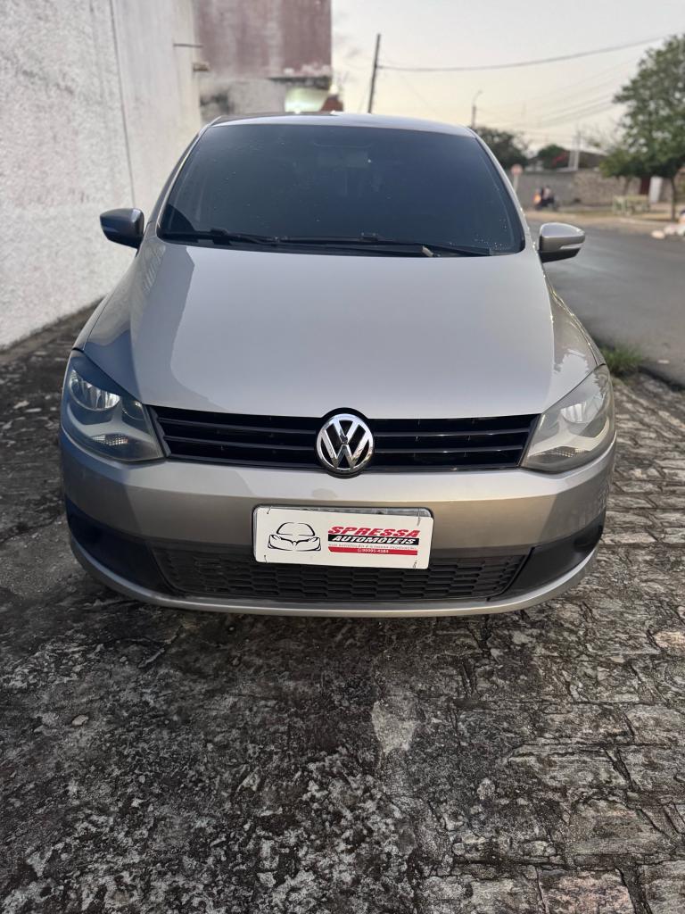 Volkswagen Fox Fox 1.0 Mi Total Flex 8V 3p 2013