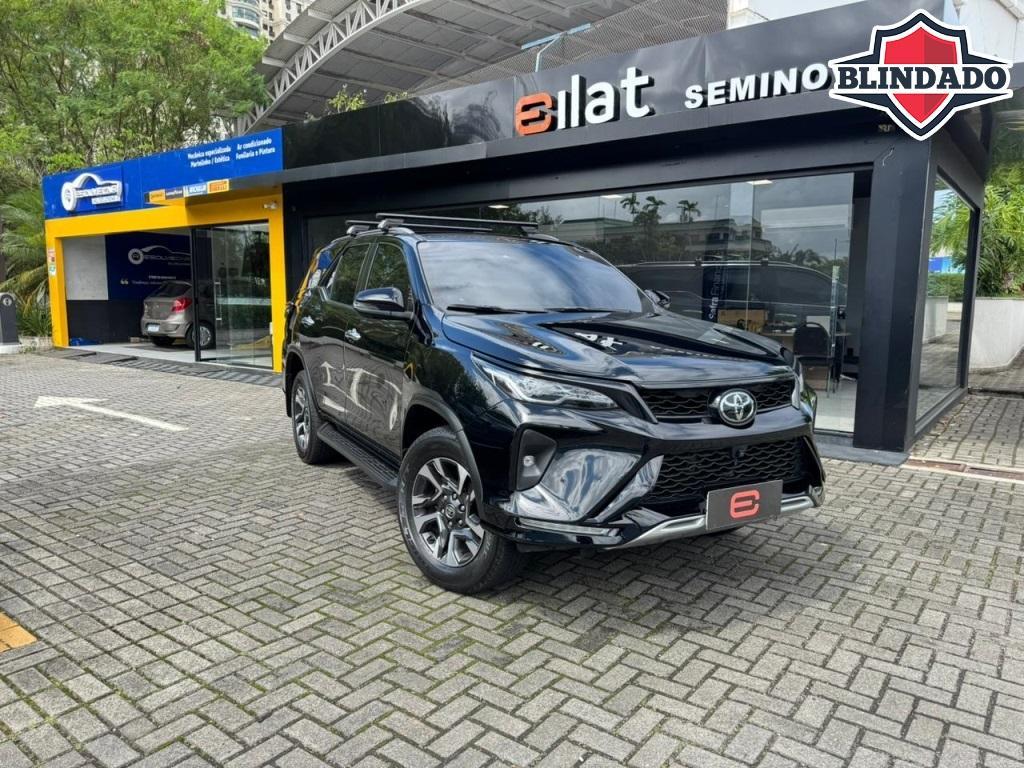 Toyota Sw4 2.8 Tdi Srx Platinum 7l Auto 4wd 2025