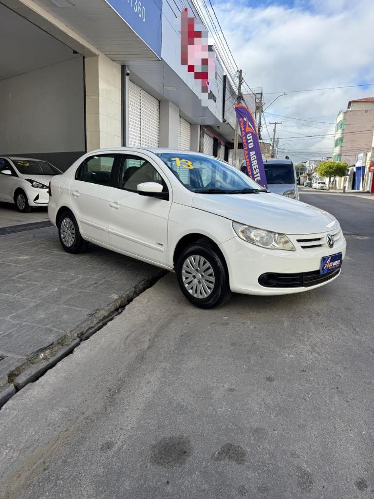 Volkswagen Voyage 1.0 Tec Total Flex 2013