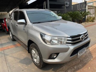 Foto do veículo Toyota Hilux 2.5 Std 4x4 Cd 16v Turbo 4p Manual