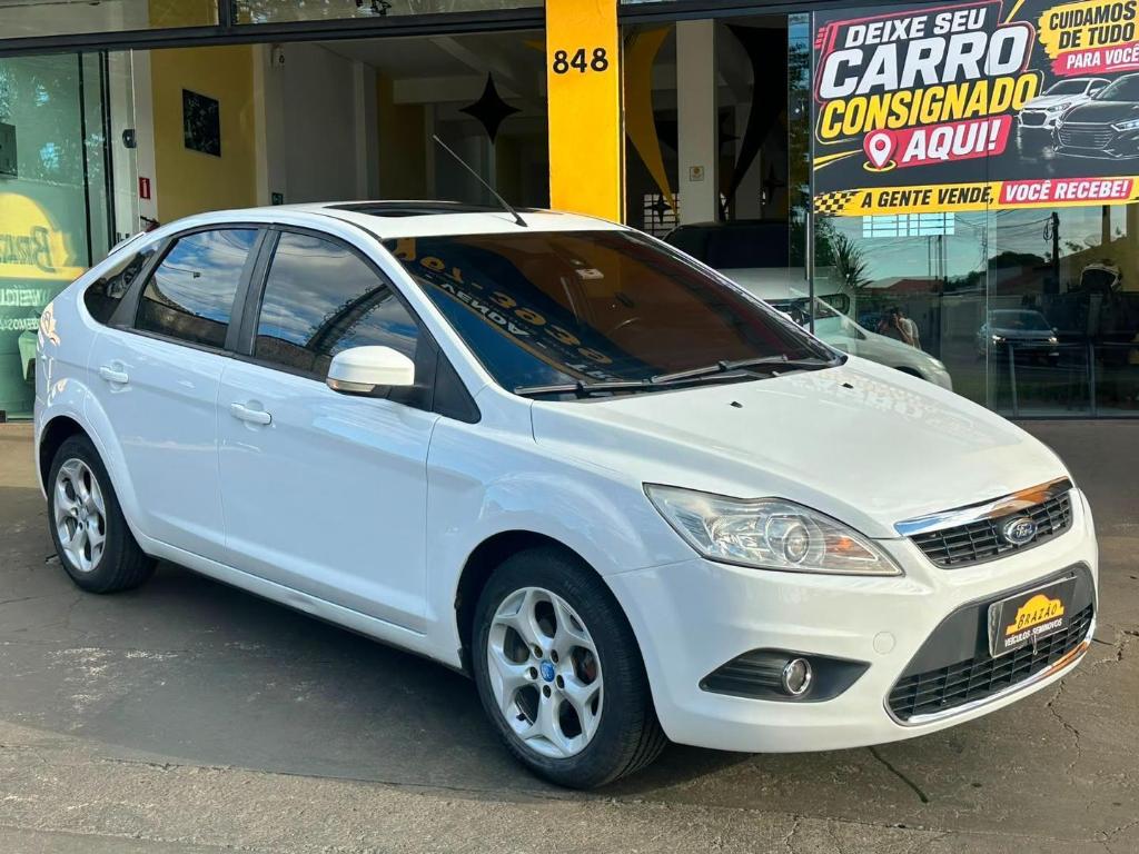 Ford Focus 2.0 TITANIUM HATCH 16V FLEX 4P AUTOMÁTICO 2013