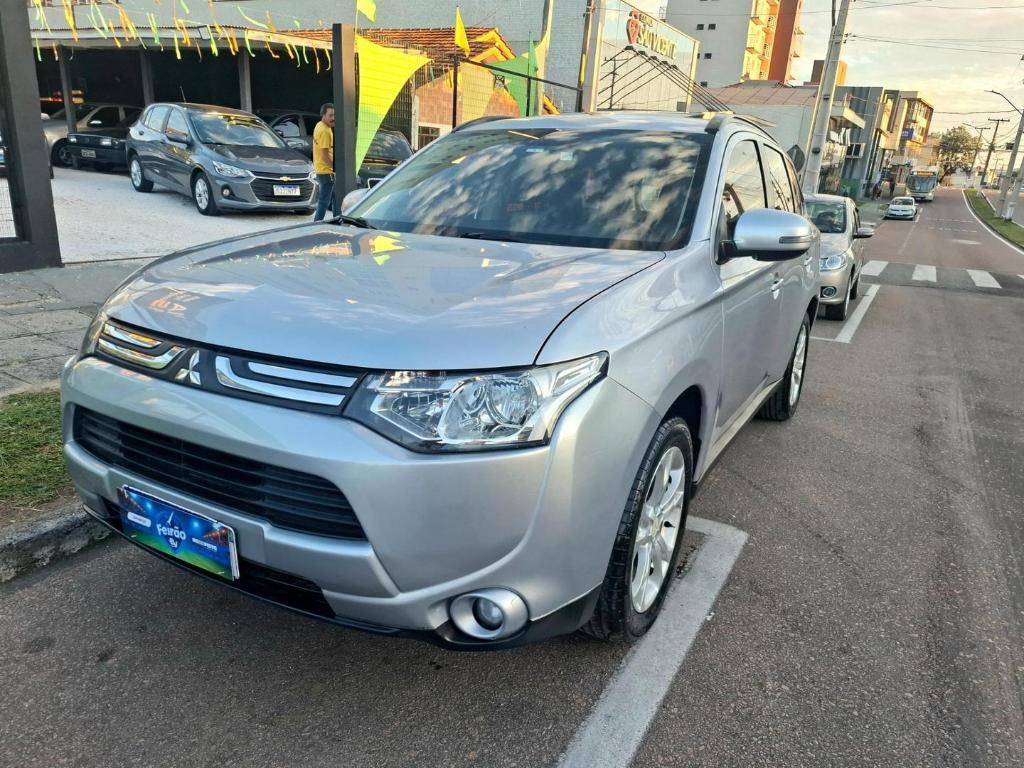 Mitsubishi Outlander OUTLANDER 2.0 16V 160cv Aut. 2014