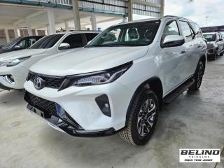 Foto do veículo Toyota Hilux 2.8 4x4 Cd 8v 4p Manual