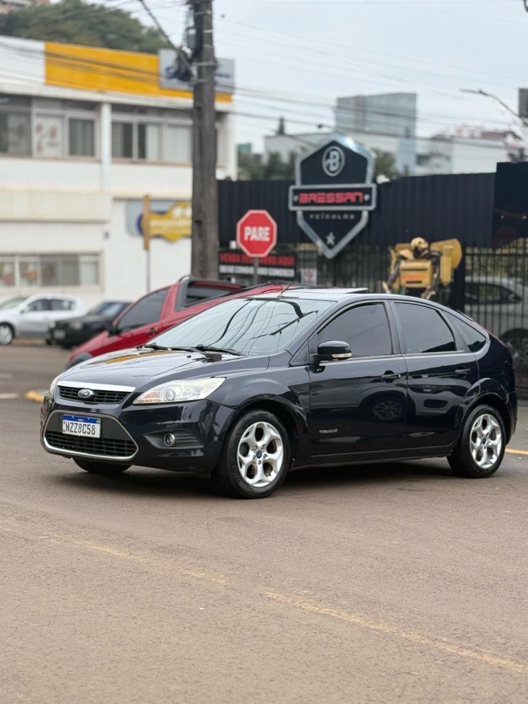 Ford Focus Focus TITANIUM 2.0 16V Flex 5p Mec. 2013