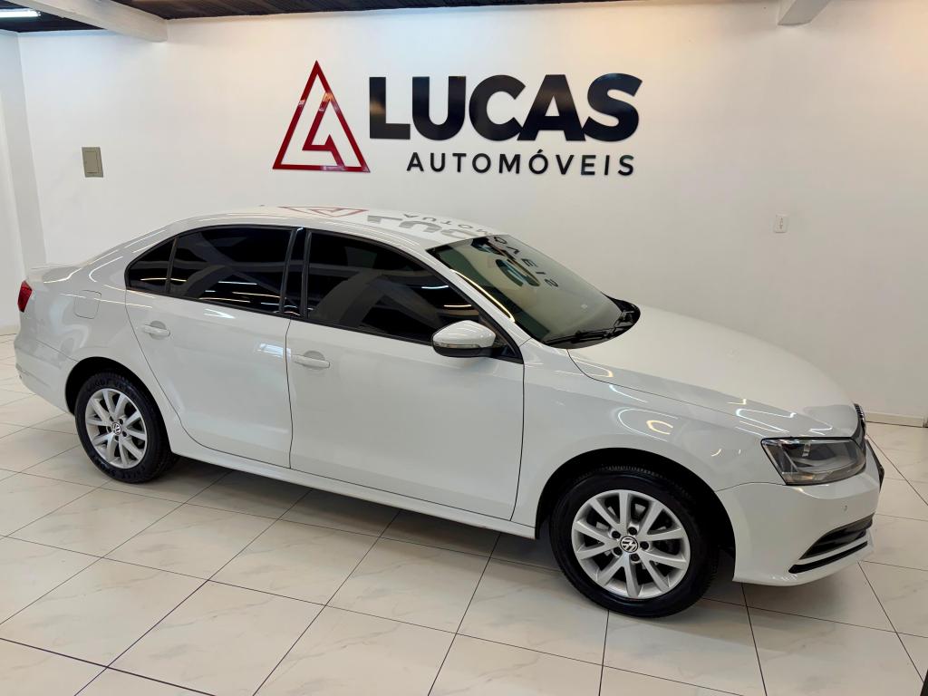 Volkswagen Jetta TRENDLINE 2.0 8V FLEX 2015
