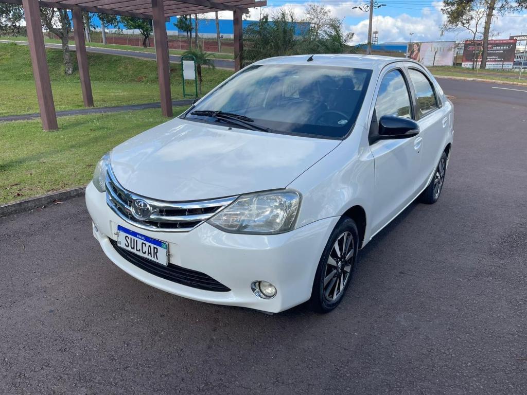 Toyota Etios PLATINUM 1.5 16V FLEX 2015