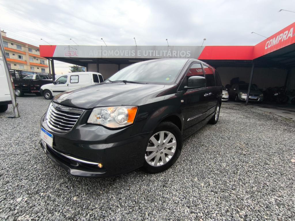 Chrysler Town & Country TOURING 3.6 AT 2012