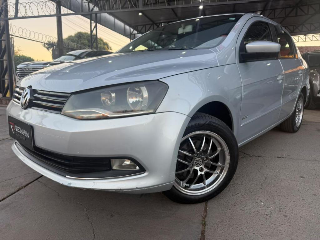 Volkswagen Voyage 2013
