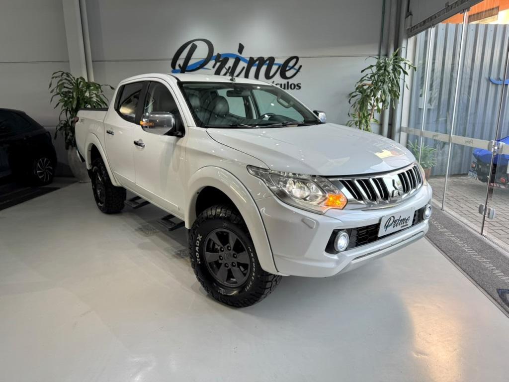 Mitsubishi L200 L200 TRITON SPORT HPE 2.4 CD DIESEL AUT. 2017