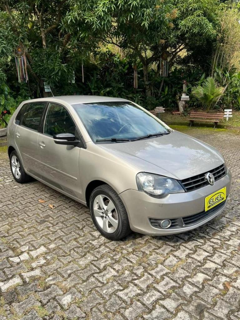 Volkswagen Polo Polo SPORTLINE I MOTION 1.6 T.Flex 5p 2014