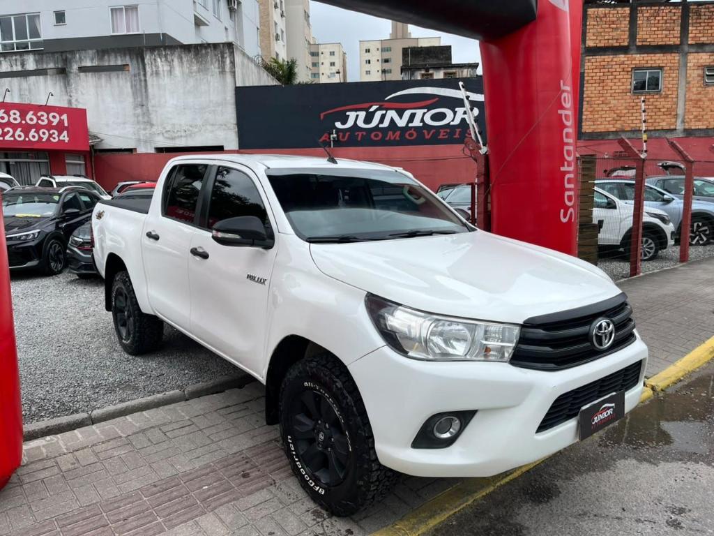 Toyota Hilux 2.8 D-4D TURBO DIESEL CD POWER PACK 4X4 MANUAL 2019