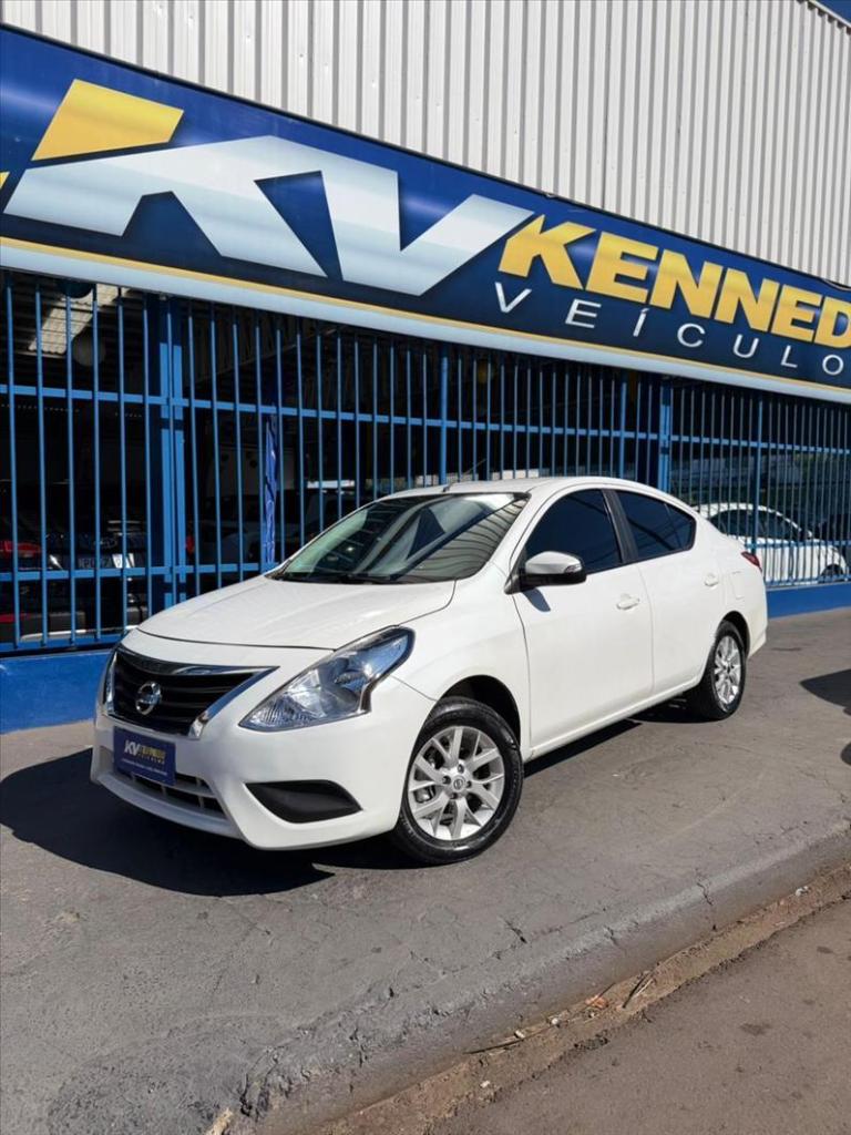Nissan Versa SL 1.6 16V 2020