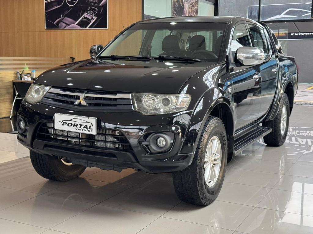 Mitsubishi L200 L200 Triton HPE 3.2 CD TB Int.Diesel Aut 2015