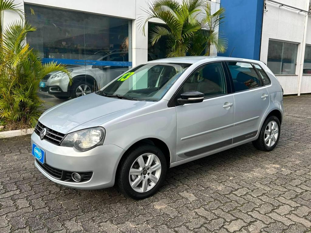 Volkswagen Polo POLO SPORTLINE 1.6 MI TOTAL FLEX 8V 5P 2013