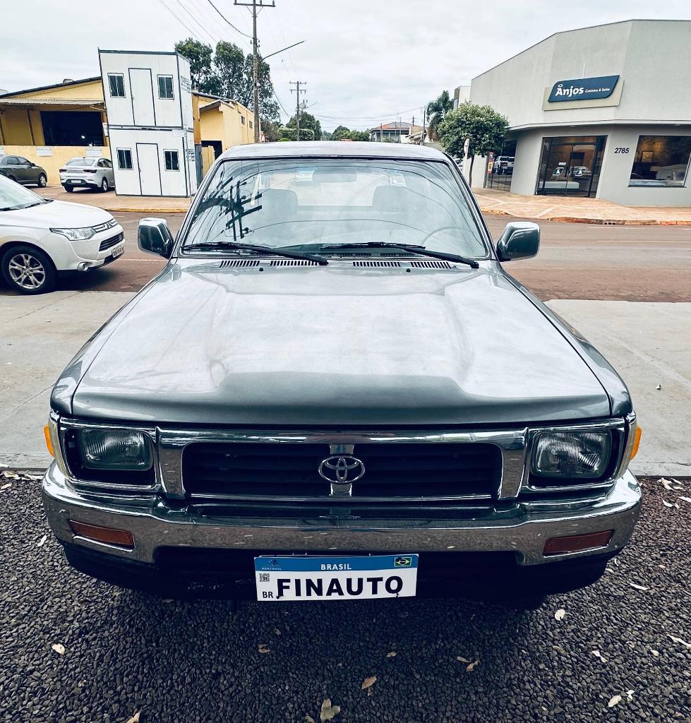 Toyota Hilux Hilux CD SR5 4x4 2.8 Diesel 1999