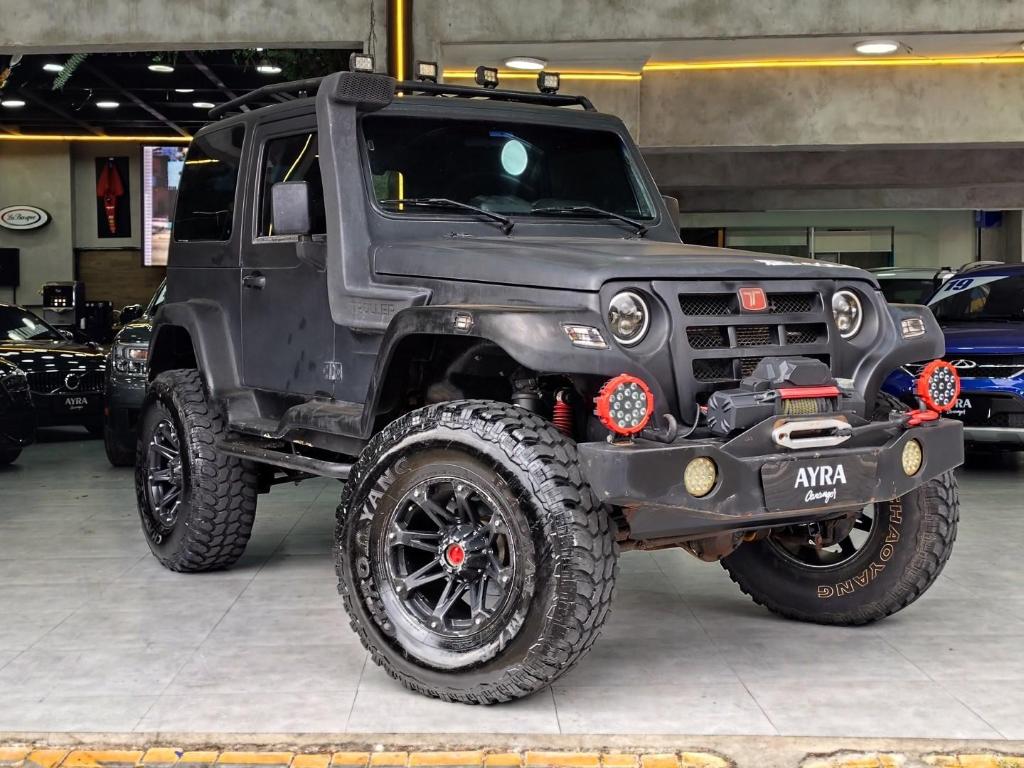 Troller T4 2011