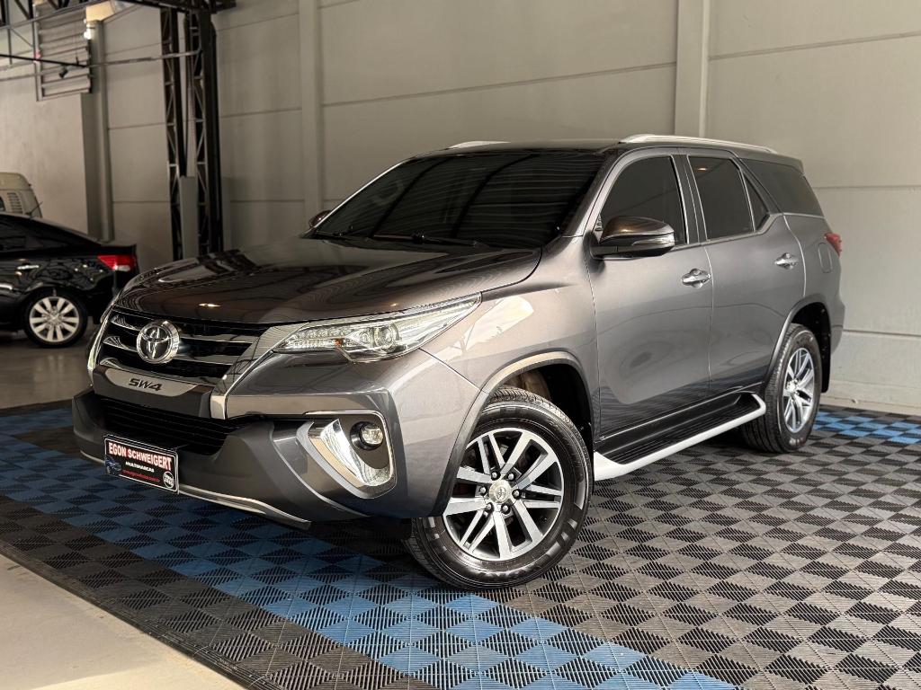 Toyota Hilux Sw4