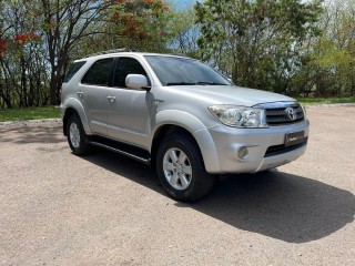 Foto do veículo Toyota Hilux Sw4 Sr 4x2 2.7/2.7 Flex 16v Aut.