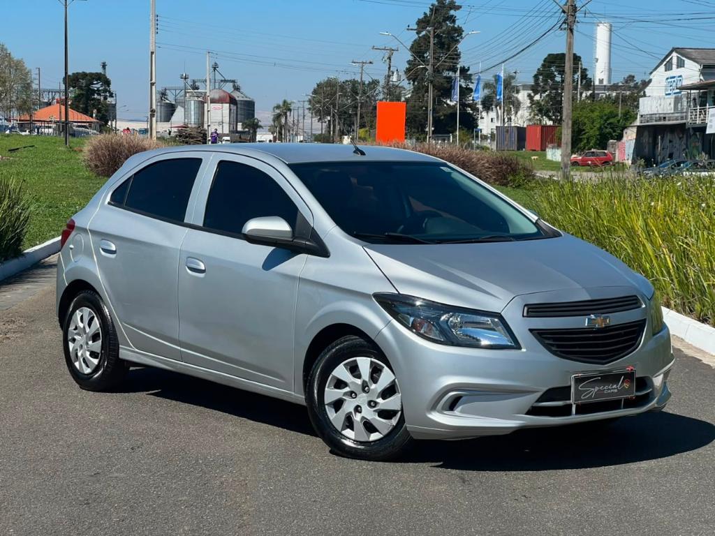 Chevrolet Onix ONIX HATCH Joy 1.0 8V Flex 5p Mec. 2019