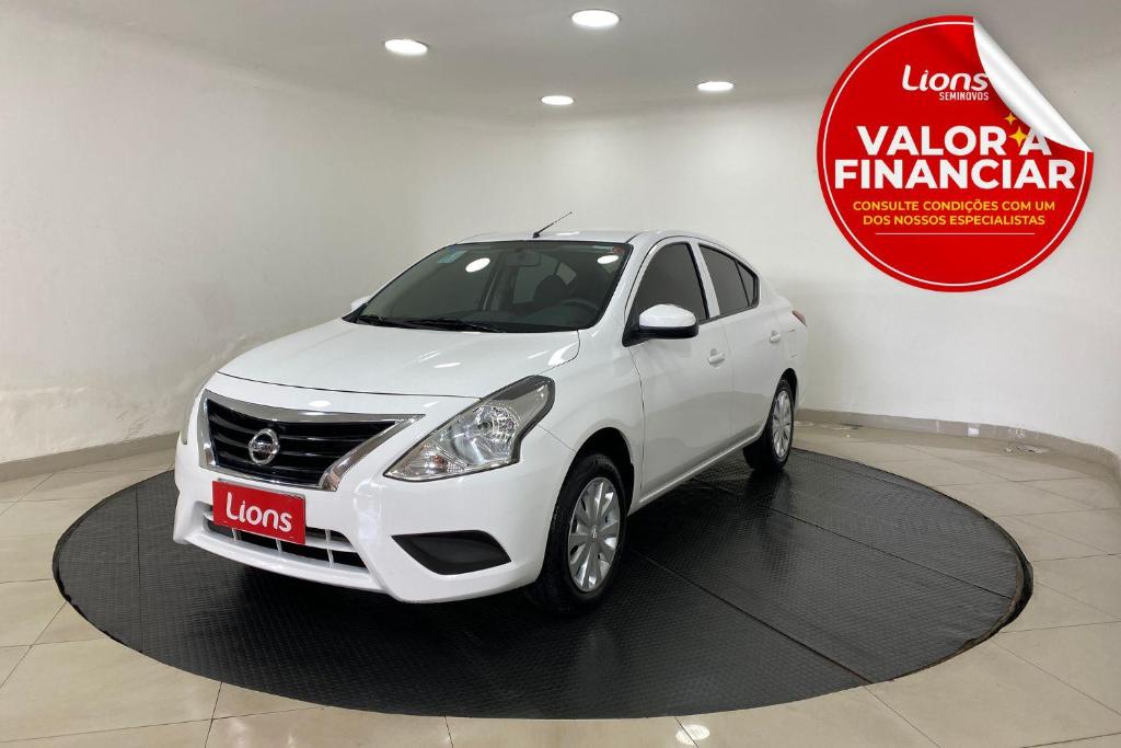 Nissan Versa 2020