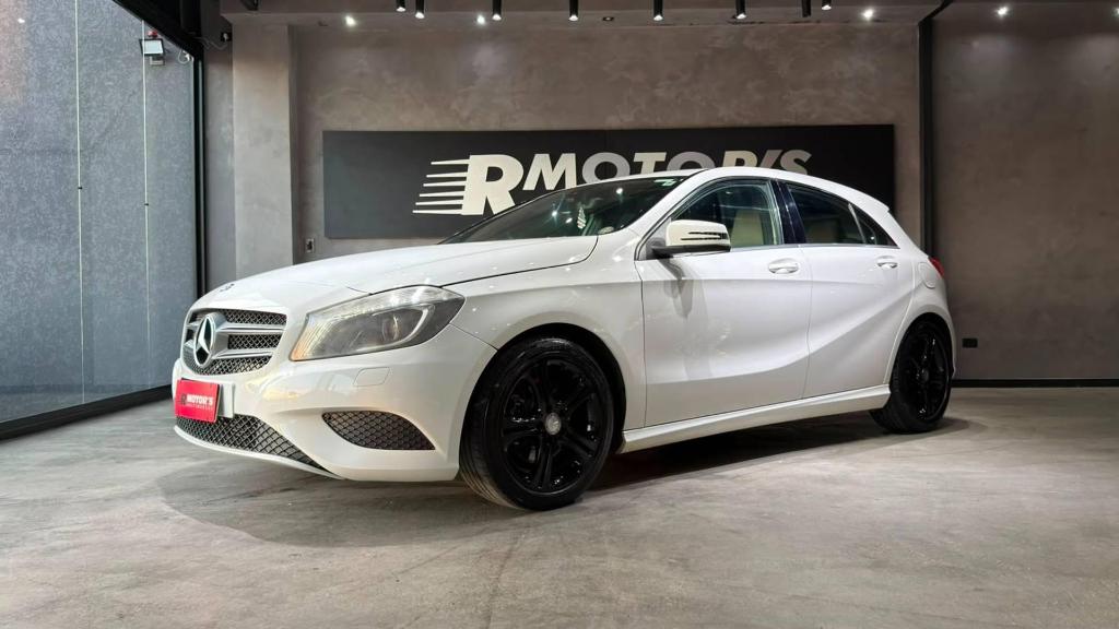 Mercedes-Benz A 200 Classe A 200 1.6 TB 16V Style 156cv Aut. 2014