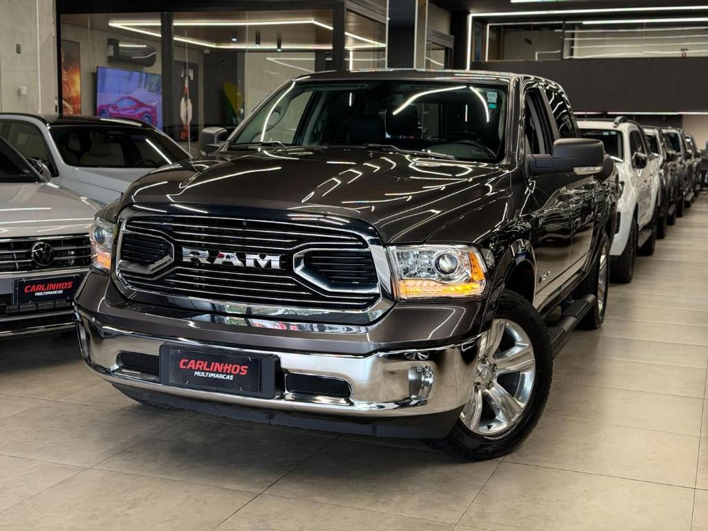 Ram 1500 CD LIMITED 4X4 5.7 AT 2023