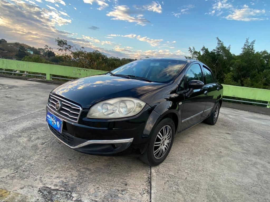 Fiat Linea ESSENCE 1.8 16V FLEX 2015